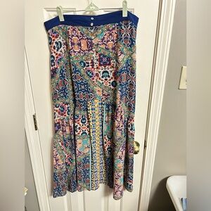 YASB Los Angeles Lined Skirt Shell Buttons Ruffled Hem 10